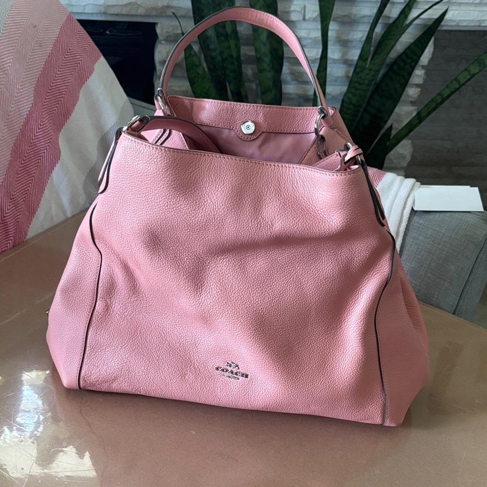 Coach Edie Large Shoulder Bag Pink Pebbled Leather IMMACULATE CONDITION